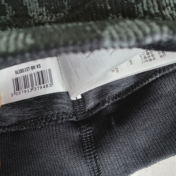 Gymshark Adapt Sports Bra XS Camo Gray Black Seamless Activewear Removable Pads - Picture 7 of 8